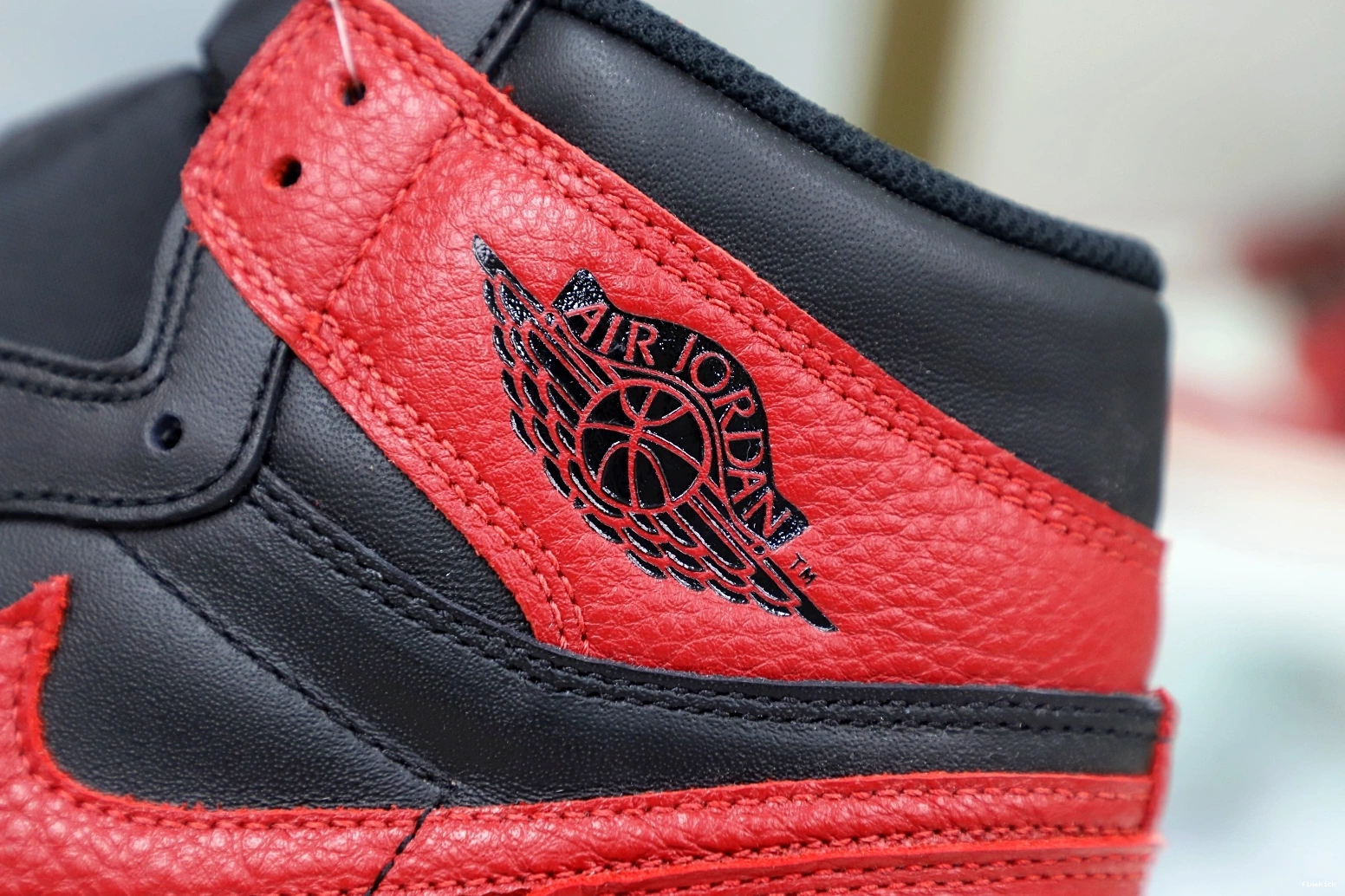 OG RETRO 1 HIGH JORDAN 'BRED' AIR 1001